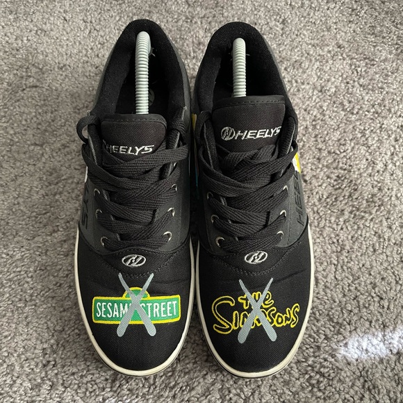 Custom Hand Painted Heelys - Picture 2 of 10